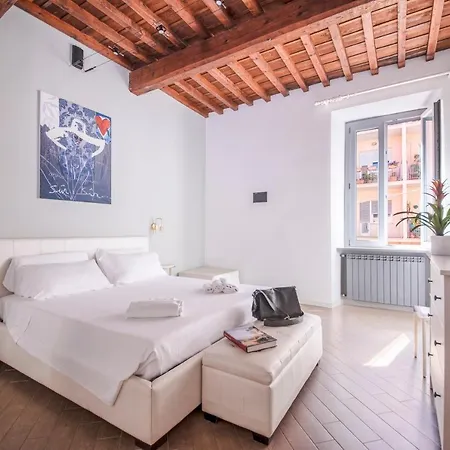 Domus Anita Colosseum Апартаменты Рим