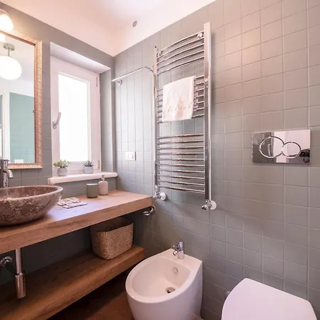 Domus Anita Colosseum Апартаменты *