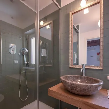 Apartament Domus Anita Colosseum Rzym