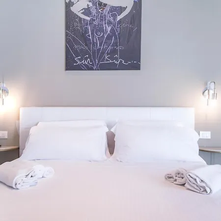 Апартаменты Domus Anita Colosseum Рим